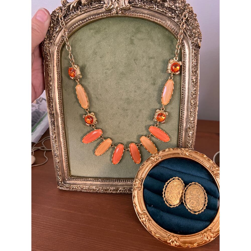 Vintage Gold Tone Floral Clip-On Earrings Etched Oval Filigree Design